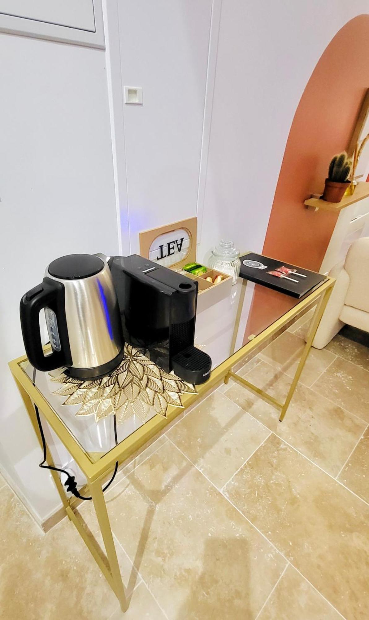 - La Suite Delos - Jacuzzi 2 Places - Centre Ville A Pied - Lit Queen Size - Parking Privee - Wifi - City Center Within Walking Distance - Кимпер Екстериор снимка